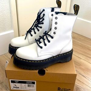 Dr. Martens Jadon Platform Boots White Leather Size 7
